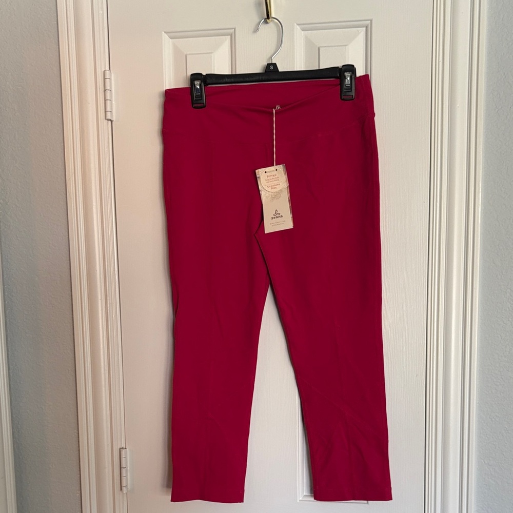Prana Scarlet, Prism Capris Leggings - Picture 3 of 4
